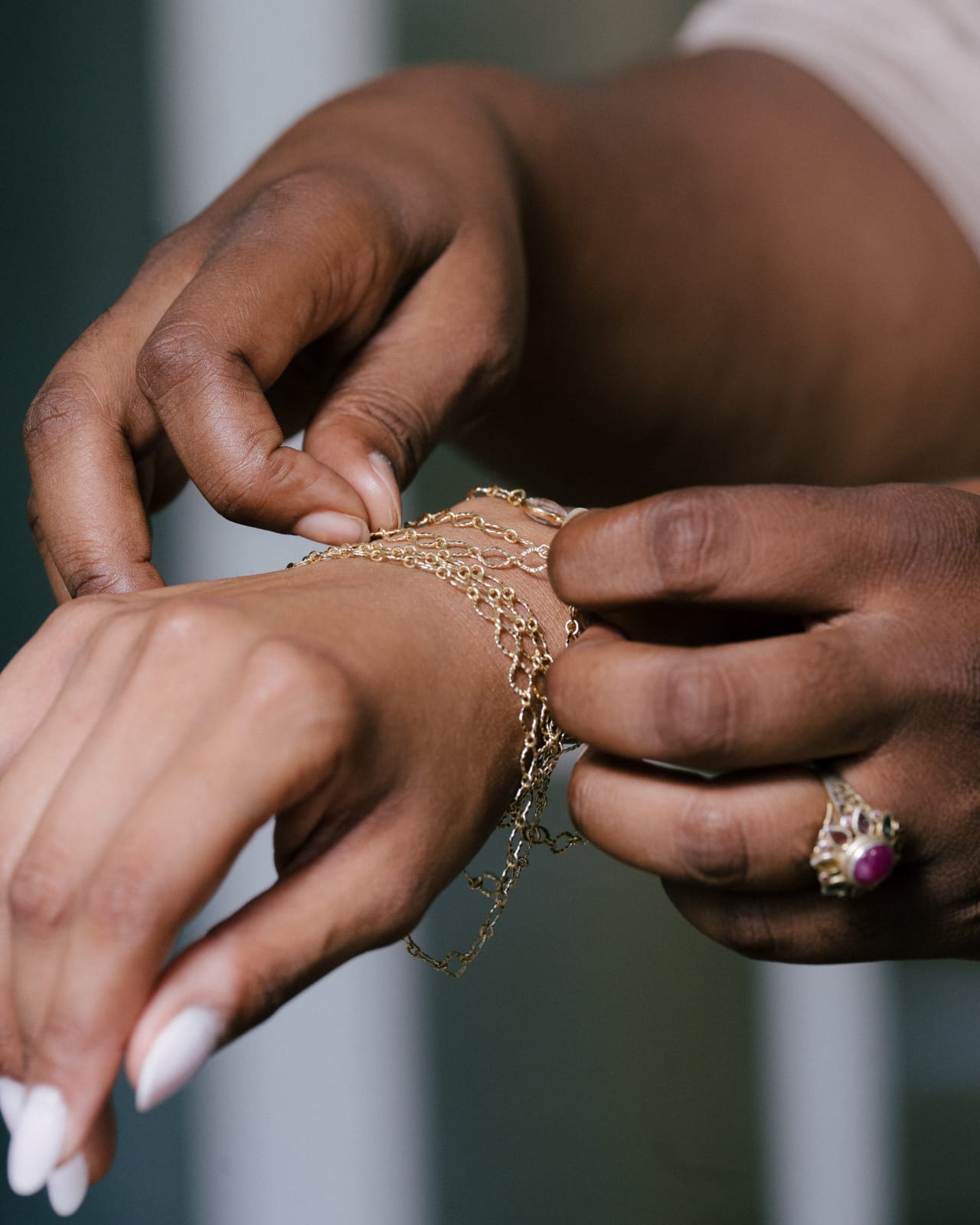 Chaines or et bague rubis